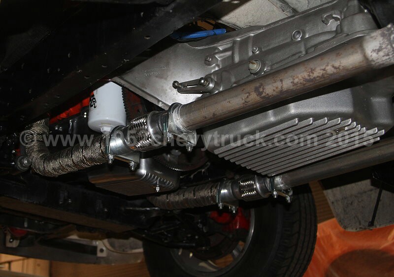 Exhaust pipes with flexible links.