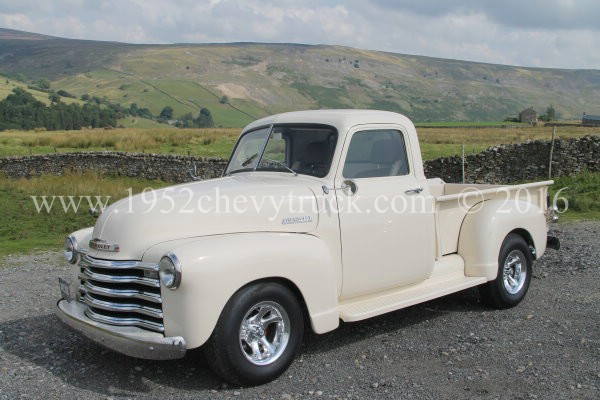 Pictures of the truck in the Yorkshire Dales.