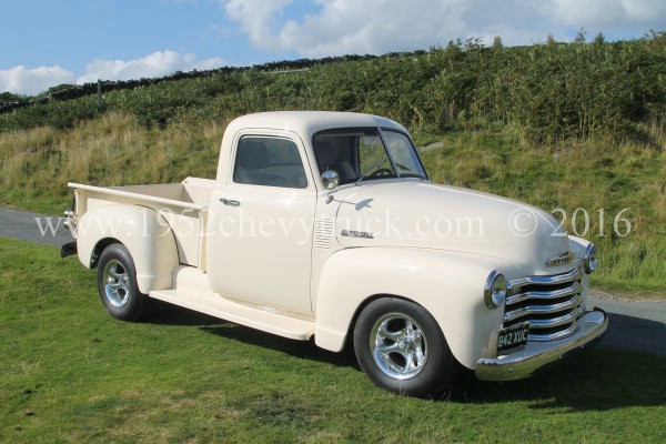 Pictures of the truck in the Yorkshire Dales.